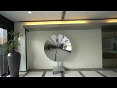 Sculpture en acier inoxydable