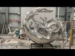 Sculpture en acier inoxydable