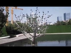 Sculpture en acier inoxydable