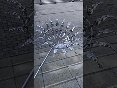 Sculpture en acier inoxydable