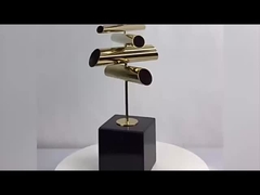 Sculpture en acier inoxydable